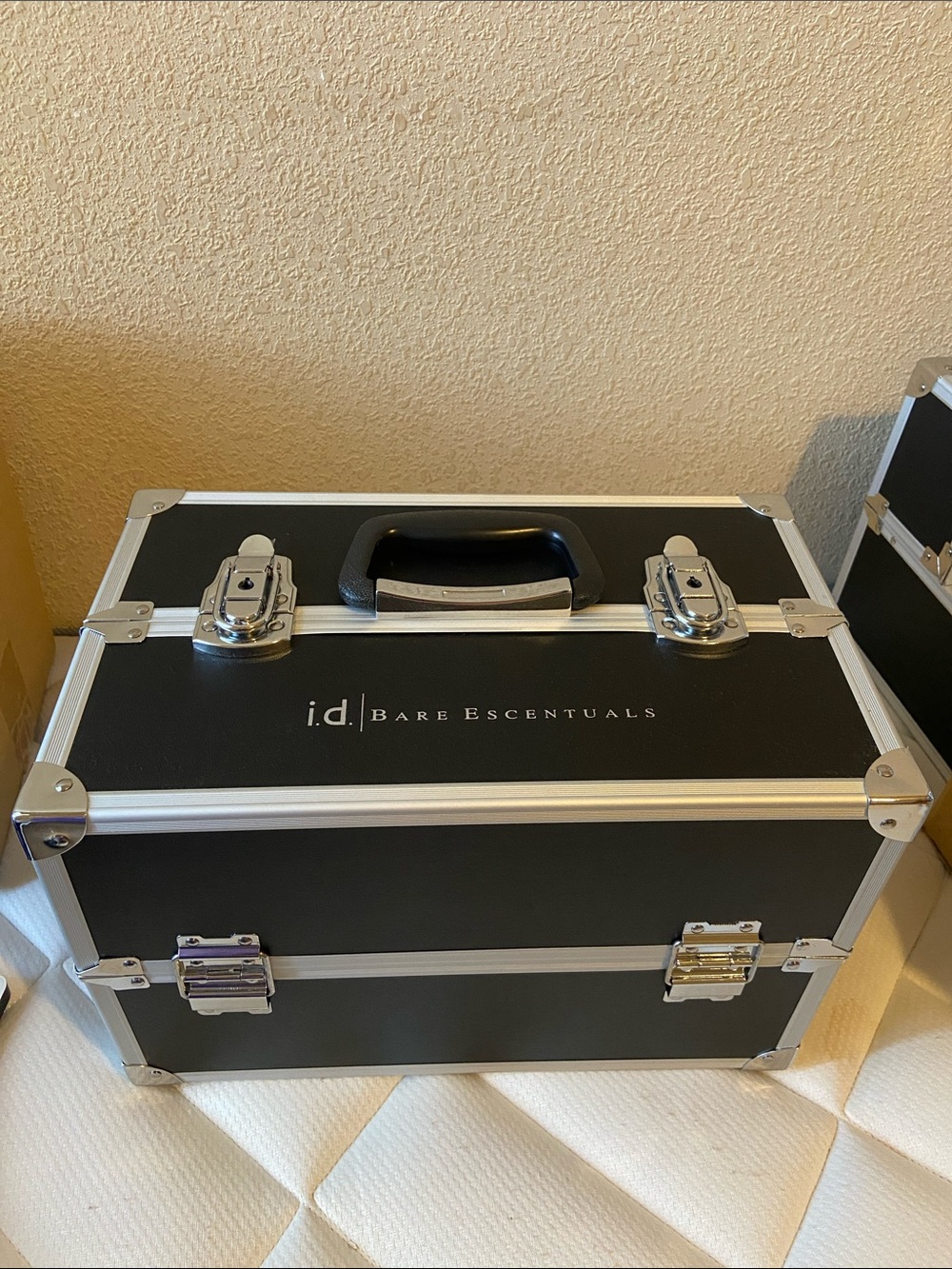 Vintage bare essentials i.d tackle box train case